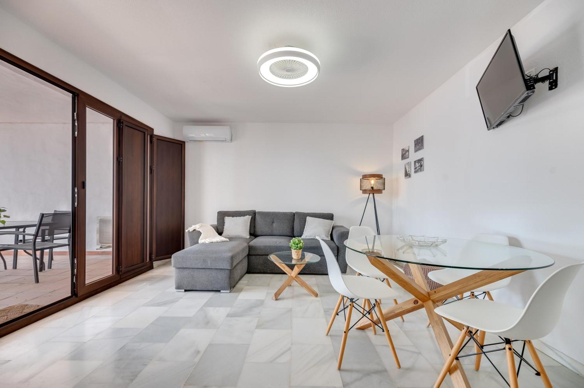 Apartamento Con Amplio Porche Y Bbq 베날마데나코스타 외부 사진